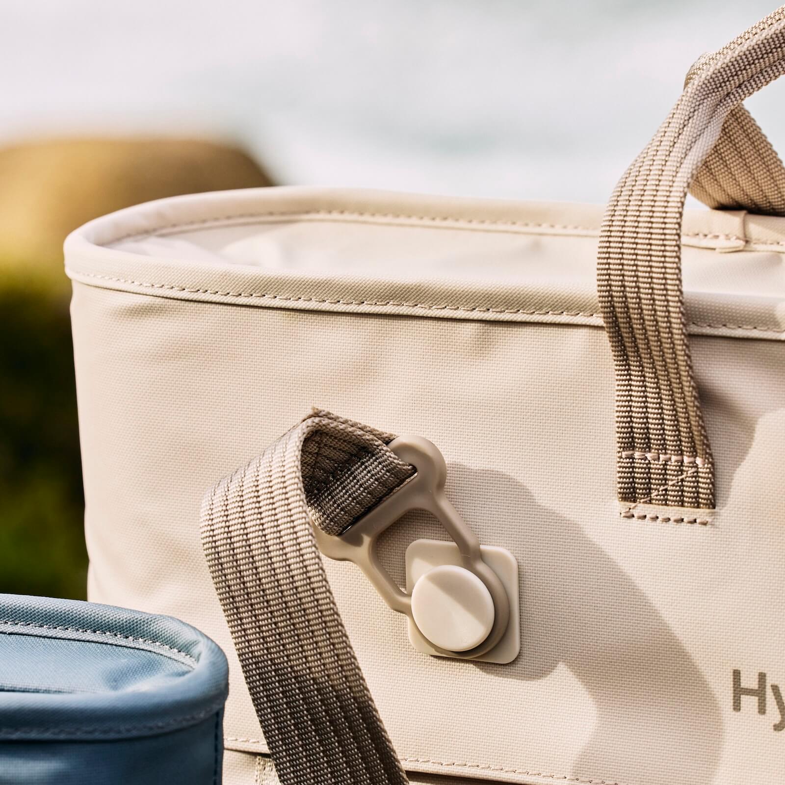 Carryout Soft Cooler Tote 10 L - Image 6