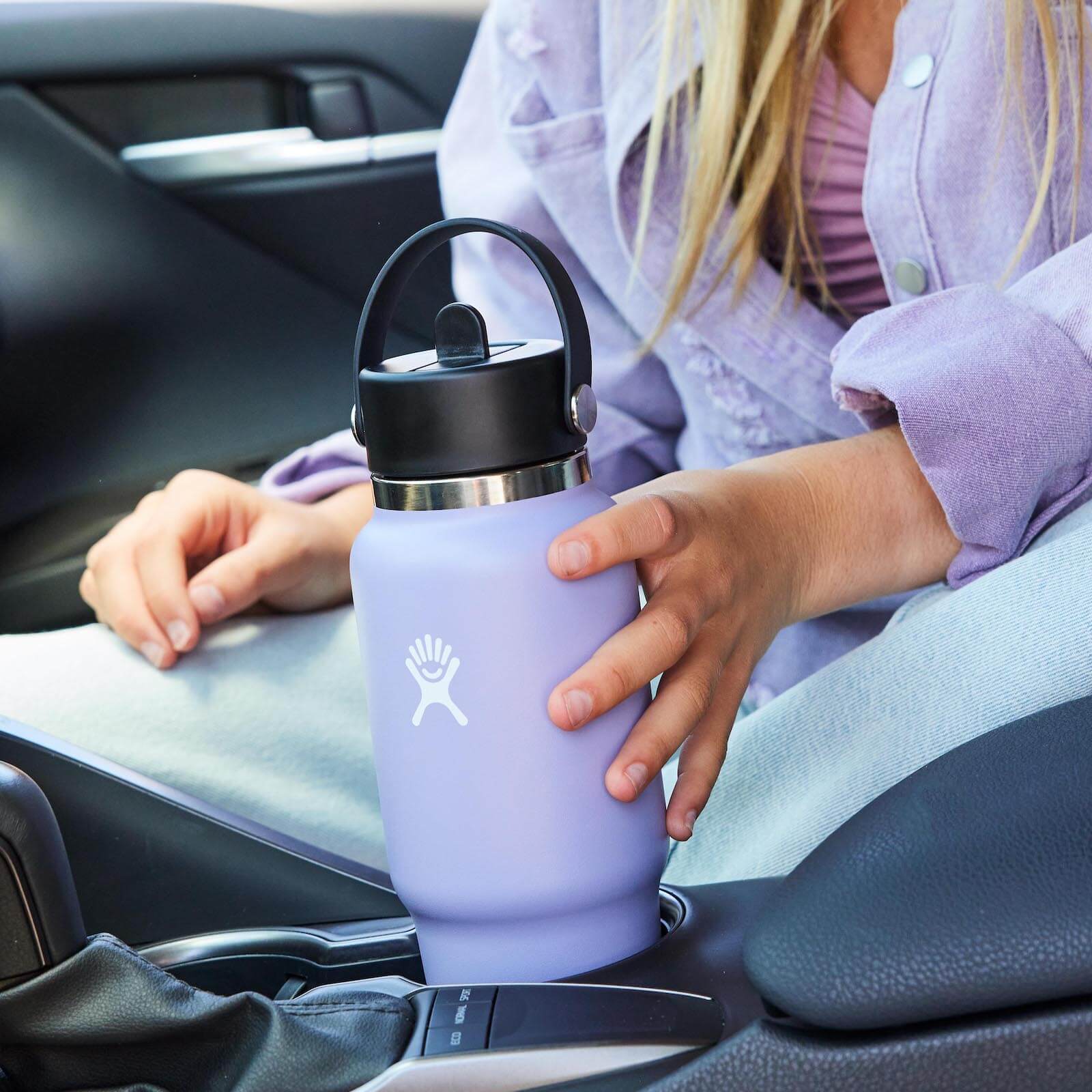 32 oz Travel Bottle with Flex Straw Cap - Image 4